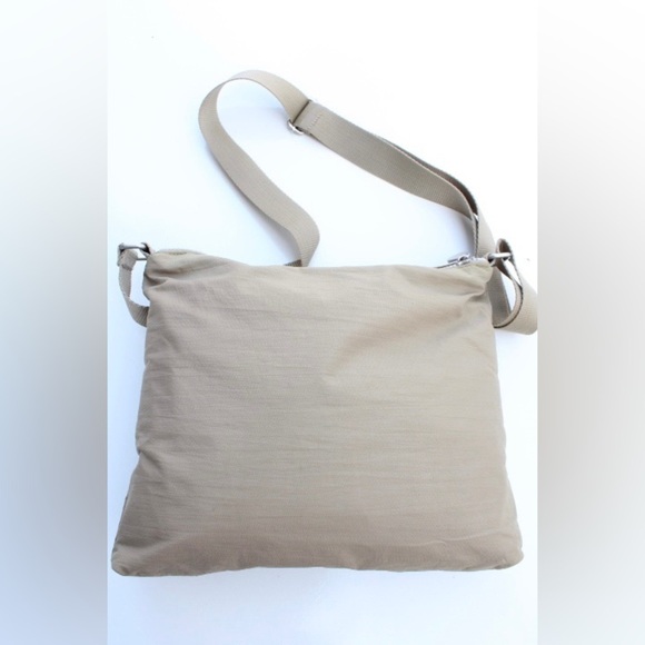 Baggallini cross body bag - Picture 7 of 12